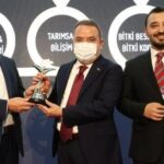 Büyükşehir, Dijital Tarım Projesi ile ödül aldı