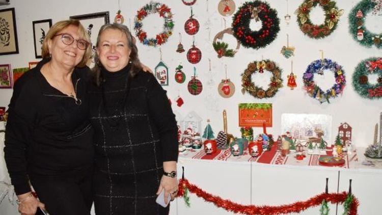 Hediyelikler sergide