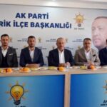 Çavuşoğlundan, AK Parti Serik İlçe Başkanlığına ziyaret