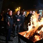 Başkan Böcek yeni yıla itfaiye erleriyle girdi