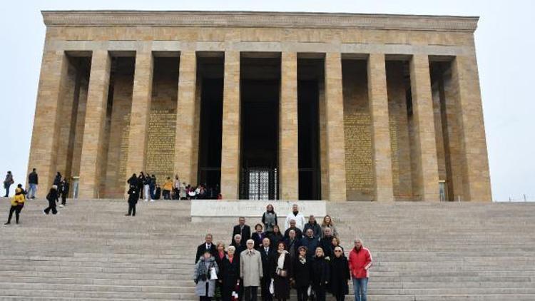 Yaşlı Meclisinden Ataya ziyaret