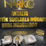 Antalya'da 4 kilo esrar ele geçirildi