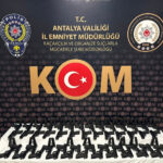 Antalya'da silah kaçakçılığı: 2 gözaltı