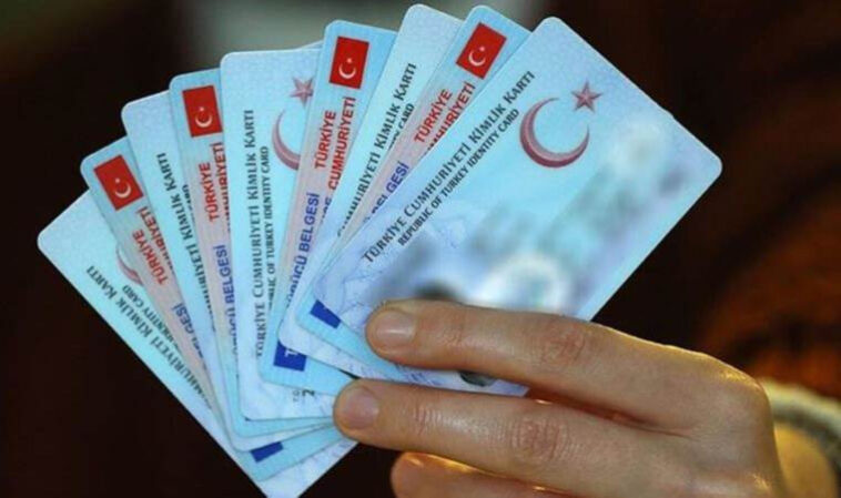 Ehliyet ve kimlik için yenileme tarihi yeniden açıklandı