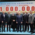 BİR MİLYONUNUNCU YOLCU TÖRENLE KARŞILANDI