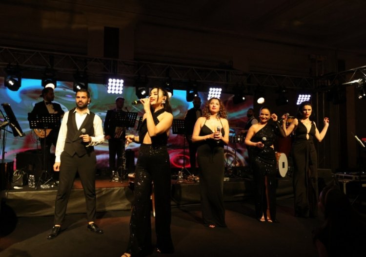 YILBAŞI ŞÖLENİNE EV SAHİPLİĞİ YAPTI