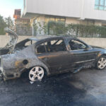 Serik'te park halindeki otomobil yandı