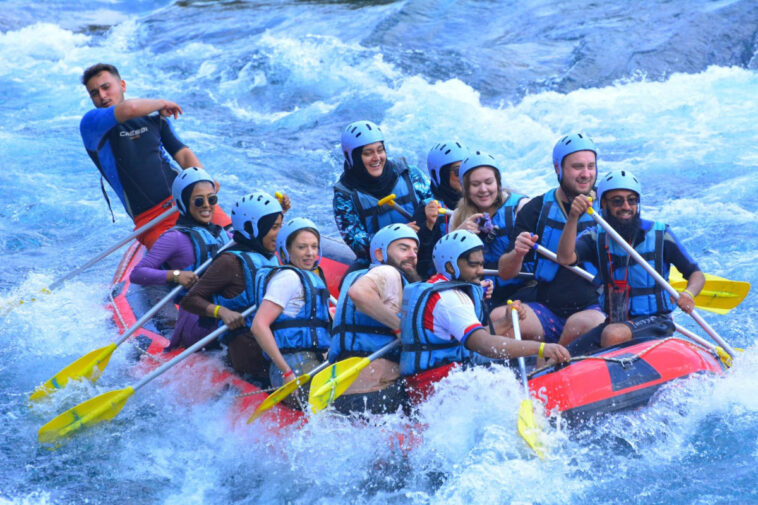 1 milyon tatilci rafting keyfi yaşadı