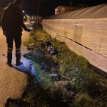 Şarampole düşen motosikletin sürücüsü yaralandı