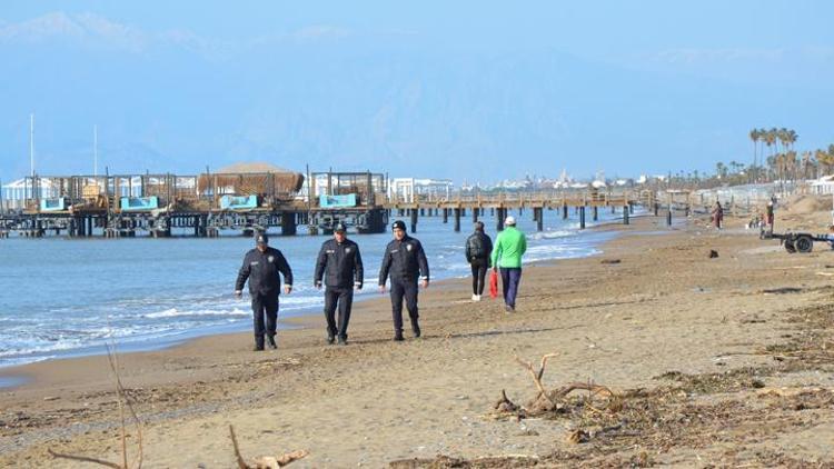 Antalya sahillerinde 6 günde 8 ceset bulundu... Polis ekiplerinden gece gündüz devriye görevi