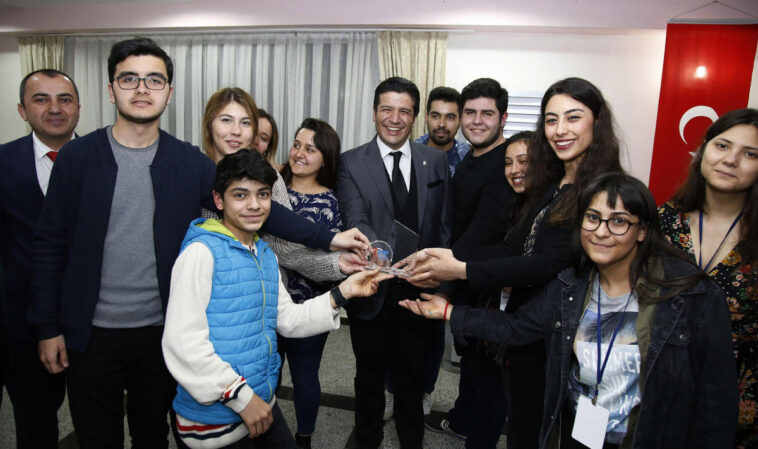 Döşemealtı Gençlik Meclisi yeni döneme hazırlanıyor