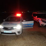 Korsan taksi 'dur' ihtarına uymadı, trafik karıştı