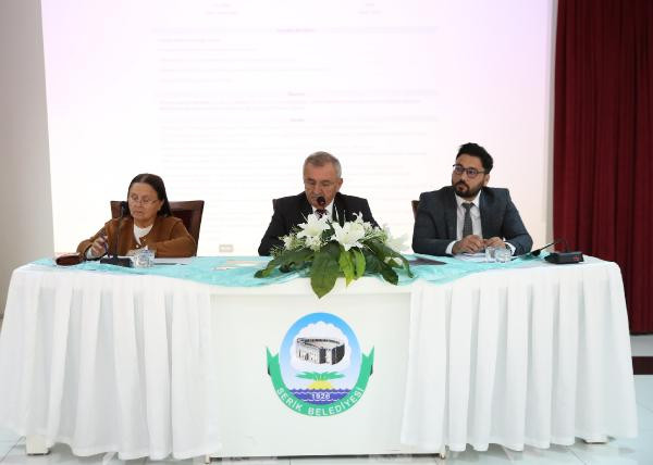 Serik Belediye Meclisi'nde ilk toplantı