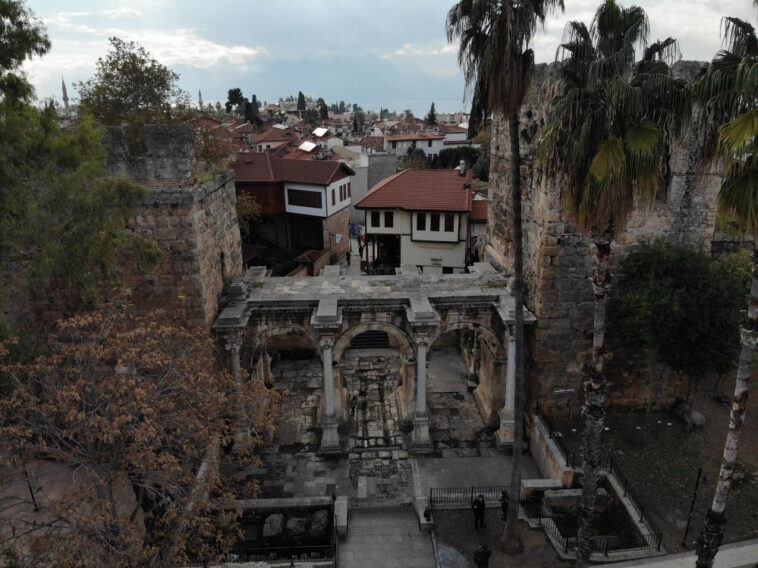 Üçkapılar'a renk gelecek