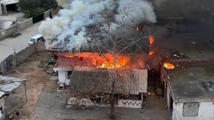 2 katlı binada yangın