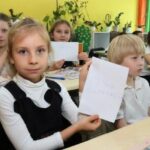 Rus çocuklar Türkçe öğreniyor