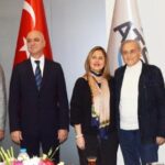 AKSde aile boyu buluşma sergisi