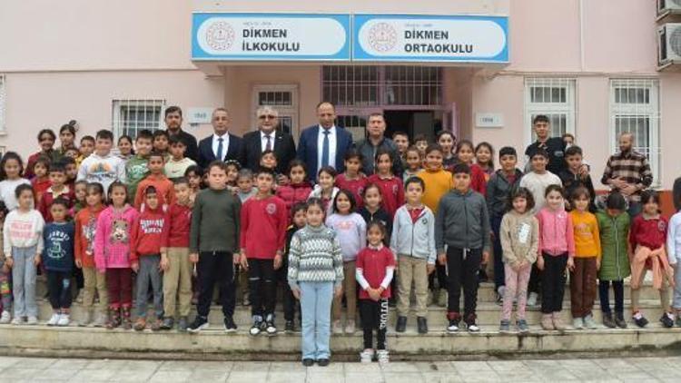 İş insanından okula malzeme desteği