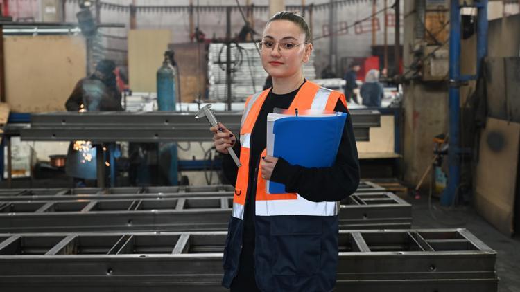 Sanayide ara eleman sorununa kadın çözümü