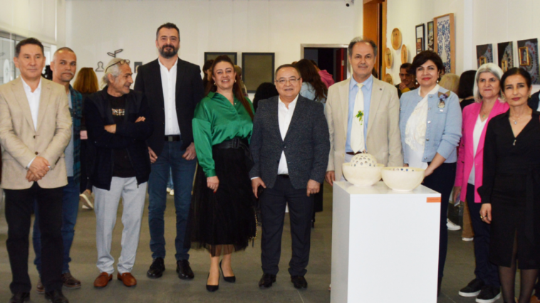 Akademisyen sanatçıların eserleri görücüye çıktı
