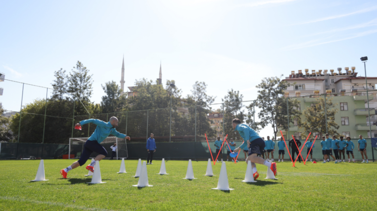 Alanyaspor Fenerbahçe maçına hazır
