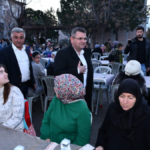 Bekir Kıvrım ilk iftarını TOKİ konutlarında yaptı