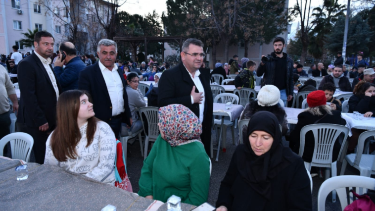 Bekir Kıvrım ilk iftarını TOKİ konutlarında yaptı