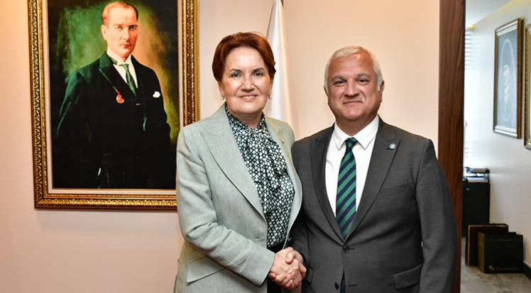 Cem Karakeçili istifa etti