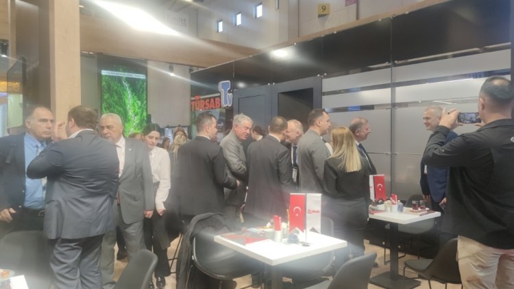 image_750x_65c1fd2db0c78-1