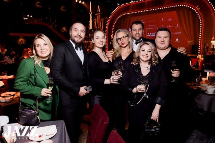 image_750x_65e0a466a50bc