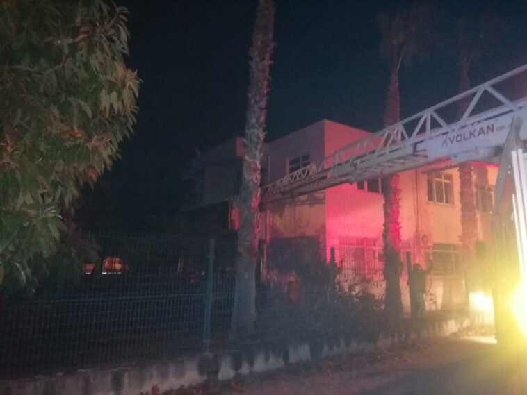 Kemer-Çamyuva sağlık ocağında korkutan yangın