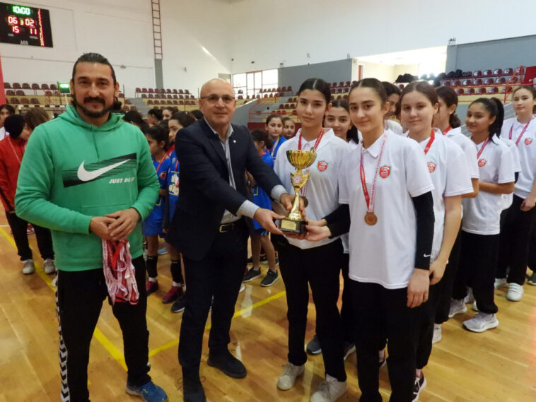 Kepez hentbola 4 kupa