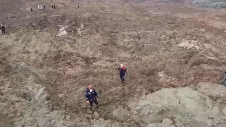 Maden faciasında 9 işçiden haber yok