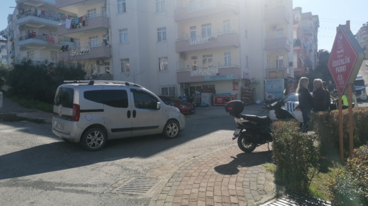 Manavgat'ta motosiklet kazası 2 kişi yaralandı