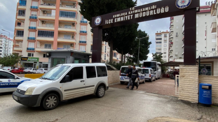 14 zehir taciri yakalandı