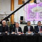 Başkan Böcek Antalyalı esnafla buluştu