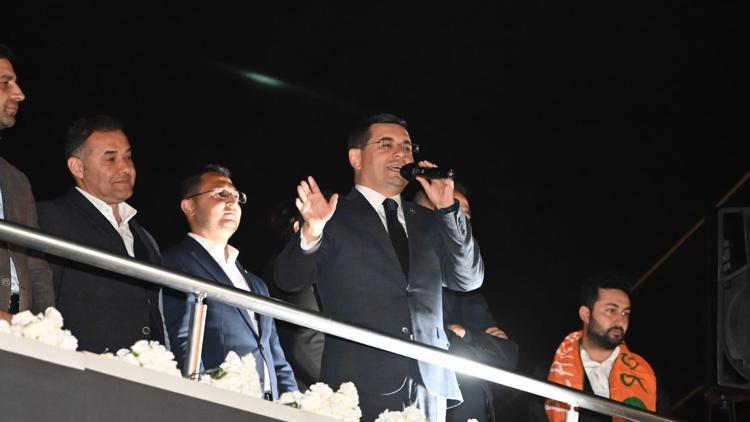 Tütüncünün Alanya seçim ofisi ziyareti mitinge dönüştü