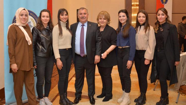 Müdür Çevik, kadın personelle bir araya geldi
