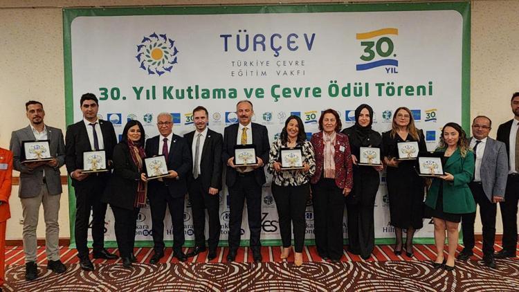 Ödülü Ankarada aldı