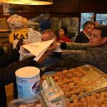 Tütüncü, Döşemealtında