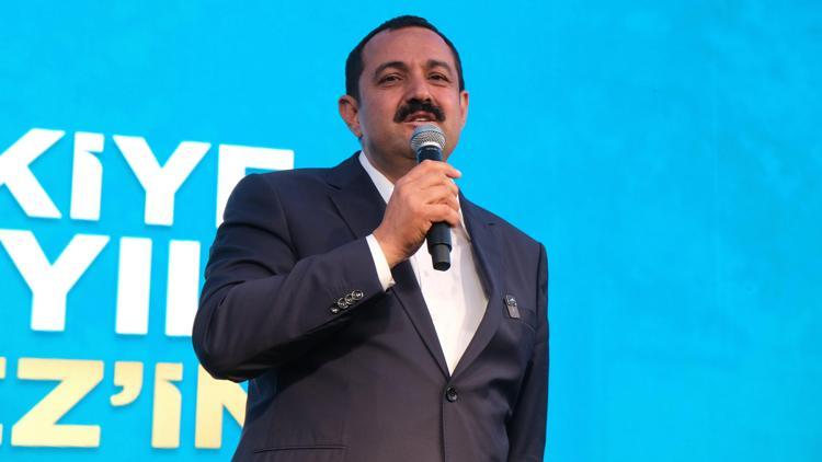 Rıza Sümer mahalle iftarında