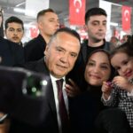 Başkan Böcek Alanyada coşkuyla karşılandı