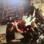 Siyasi parti broşürü kavgasında kardeşlerden 1i öldü, diğeri yaralandı