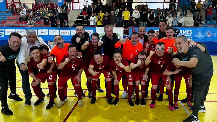Meksikayı yenen Down Sendrom Futsal Milli Takımı finalde