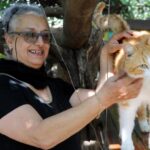 Norveçli Fari, kurduğu merkezde yüzlerce hayvanın hayatına dokundu