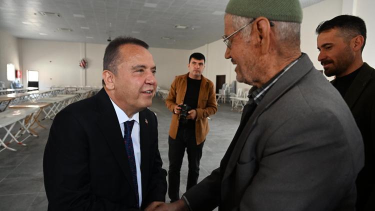 Başkan Böcek: Elmalı her alanda marka olacak