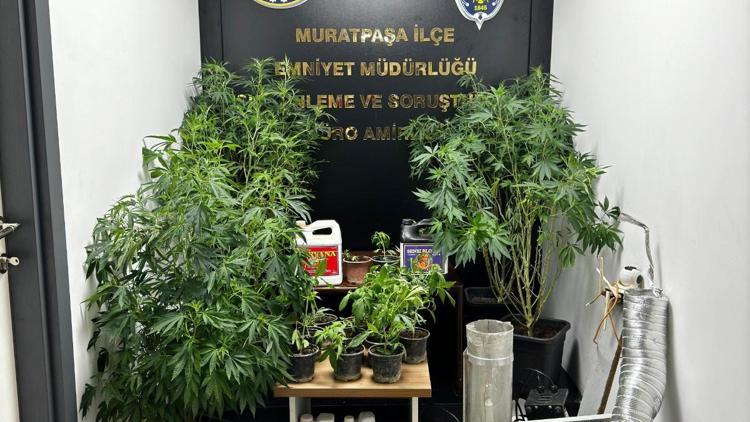 Antalyada uyuşturucudan 14 gözaltı