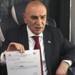 Turgut Altınok, Antalya’da 600 dairesi olduğu iddiaları ile ilgili belgeleriyle açıklama yaptı