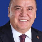 Antalyada CHPli Böcek başkan seçildi; CHP 15, AK Parti 3, DP 1 ilçe kazandı