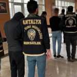 Antalya'da kablo hırsızları yakalandı